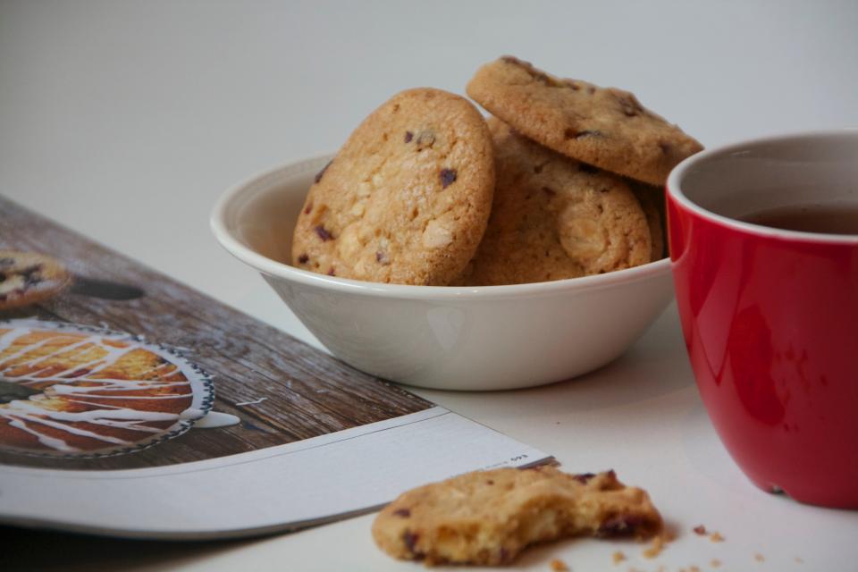 Chocolate chip cookies met witte chocolade en cranberry's